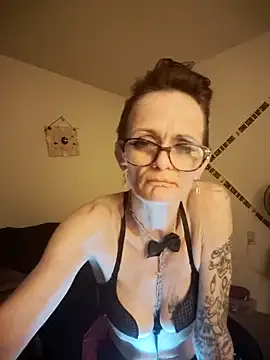ivylee31 naked strip on cam for live sex video chat
