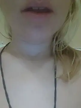 Linda_999 naked strip on cam for live sex video chat