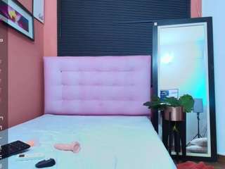 Littlebuffgirll nude Live Sex Chat Room