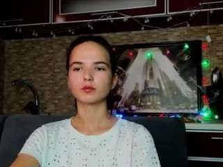 AriLarin nude Live Sex Chat Room