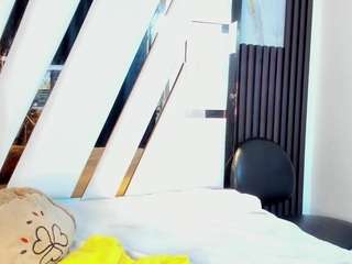 Britanny18 nude Live Sex Chat Room