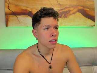 ethanandrewss nude Live Sex Chat Room
