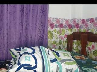 LINDAEBONY19 nude Live Sex Chat Room