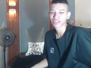 Brian-scott23 nude Live Sex Chat Room