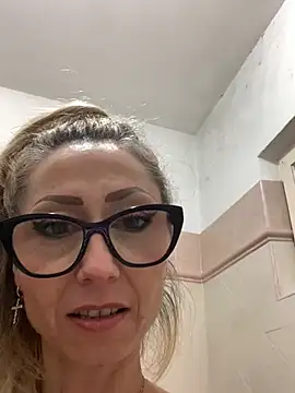 harleyejoker1 naked strip on cam for live sex video chat