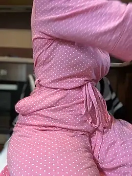 Hotmomcheckk_ naked strip on cam for live sex video chat