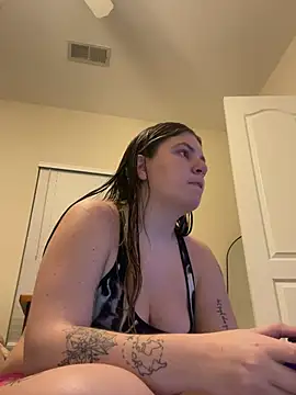 bootyliciousbri777 naked strip on cam for live sex video chat
