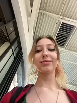 GinevraManson naked strip on cam for live sex video chat