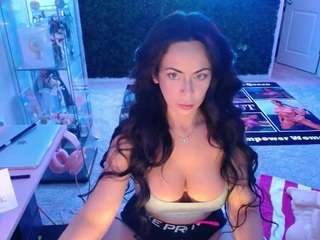 KIKI KLOUT nude Live Sex Chat Room
