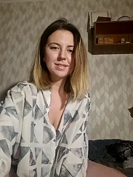 Melenka naked strip on cam for live sex video chat