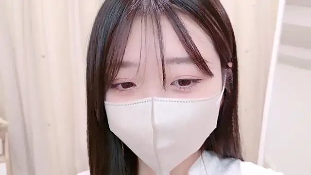 MOMOnya naked strip on cam for live sex video chat