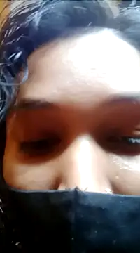 Naughty-Saanvi naked strip on cam for live sex video chat