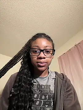 prettybrownhunybun naked strip on cam for live sex video chat