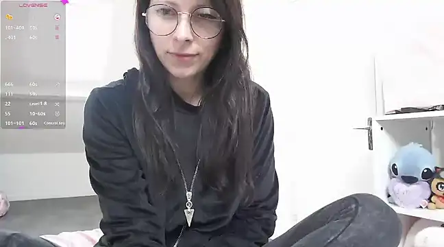 xKittyx3 naked strip on cam for live sex video chat