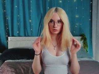 ZaraBrougham nude Live Sex Chat Room