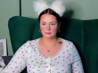 Betty-Bass nude Live Sex Chat Room