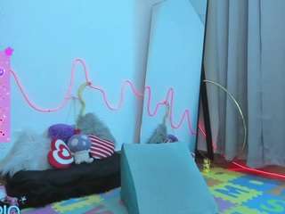 FantasysShot nude Live Sex Chat Room