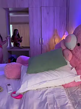 sarah_sparkles naked strip on cam for live sex video chat
