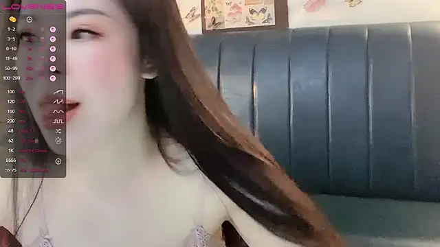 A_YC_001 naked strip on cam for live sex video chat