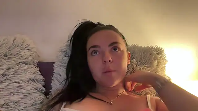 YorkshireLass naked strip on cam for live sex video chat