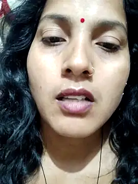 Arini_Arora naked strip on cam for live sex video chat