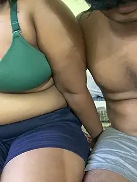 HoneyedPortal naked strip on cam for live sex video chat