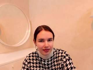 Lira nude Live Sex Chat Room