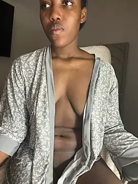 Manlykellya_ naked strip on cam for live sex video chat
