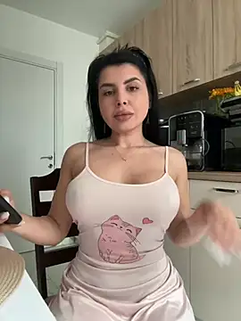 Scarlett-Dream naked strip on cam for live sex video chat