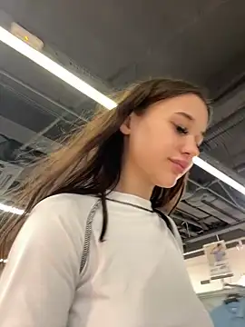 Juice_Bunny naked strip on cam for live sex video chat