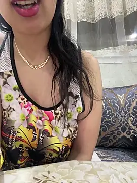 Rasha-arabic naked strip on cam for live sex video chat