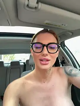 Robin_Robin_ naked strip on cam for live sex video chat