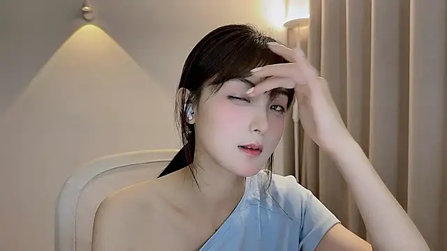 SHUIshui_ naked strip on cam for live sex video chat