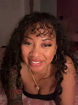 thebrattyprincess naked strip on cam for live sex video chat