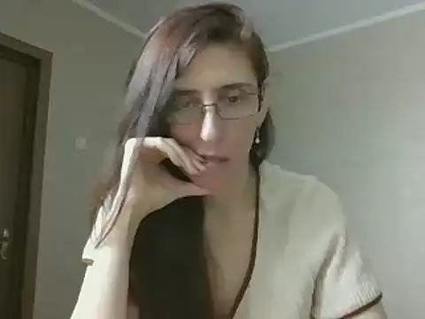 CandiCole naked strip on cam for live sex video chat
