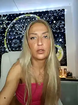 -Jeany- naked strip on cam for live sex video chat