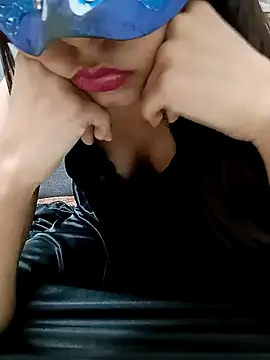 KACHII_KALLI naked strip on cam for live sex video chat