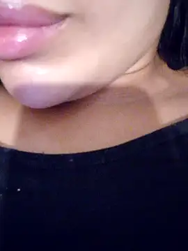 Sexlove1xo naked strip on cam for live sex video chat