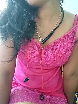 Soloqueentamil naked strip on cam for live sex video chat