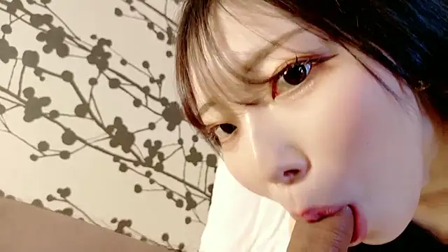 Fuji_Rena naked strip on cam for live sex video chat
