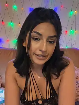 Mia_spicyy naked strip on cam for live sex video chat