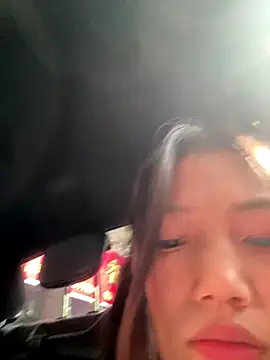 xixi_28 naked strip on cam for live sex video chat