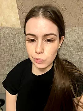 Soyyyaa naked strip on cam for live sex video chat