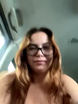 FreakyDreama naked strip on cam for live sex video chat