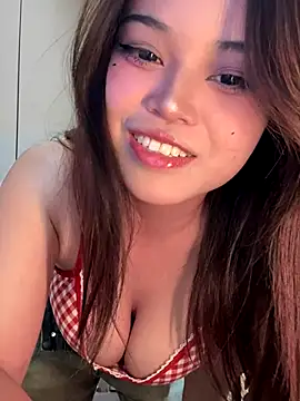 Toffee-00 naked strip on cam for live sex video chat