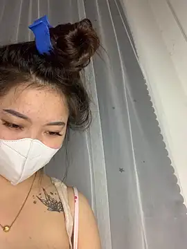 helo-kitty naked strip on cam for live sex video chat