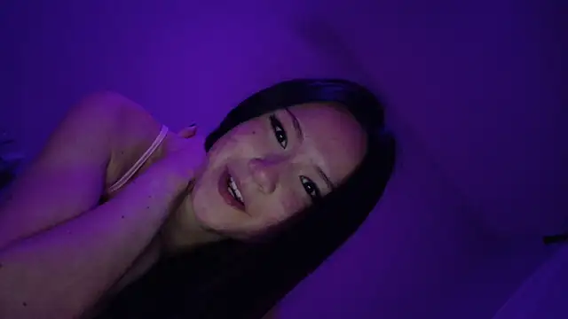 luvvivii naked strip on cam for live sex video chat