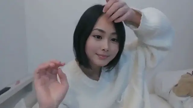 mio-japan naked strip on cam for live sex video chat