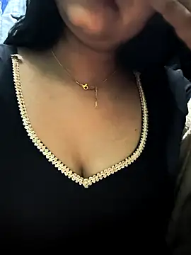 NEETU-89 naked strip on cam for live sex video chat