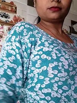Hot-Pooja25 naked strip on cam for live sex video chat